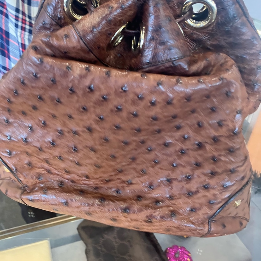 EUC 1980 vintage Gucci Ostrich bucket bag. - Picture 4 of 6